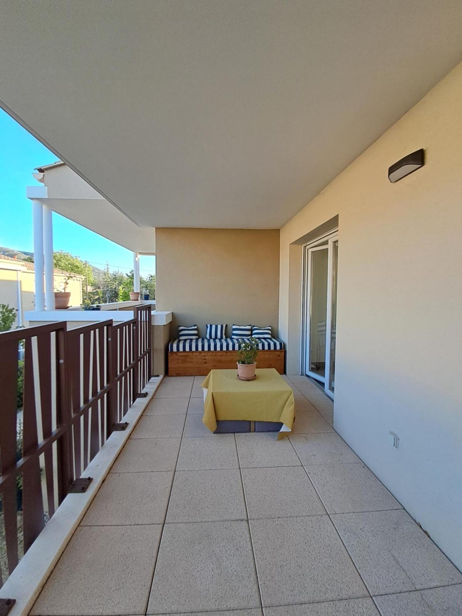 Appartement Cosy Centre Robion Екстер'єр фото